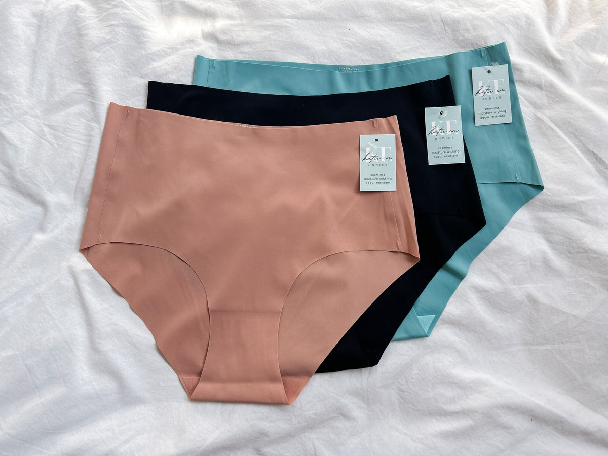 Buy H&M MAMA 3-pack hipster briefs 2023 Online
