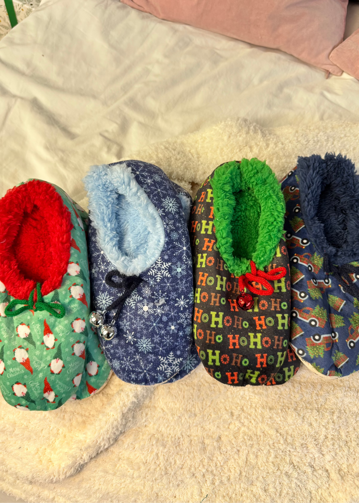 Christmas Snoozies Mens Grippy Slipper Socks